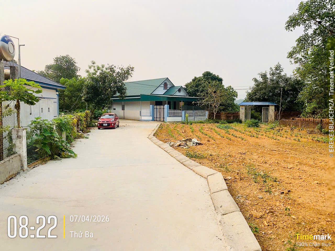 Do cần tiền gấp lấy vốn làm ăn,vợ chông em quyết định bán mảnh đất ở Sóc Sơn - HN
