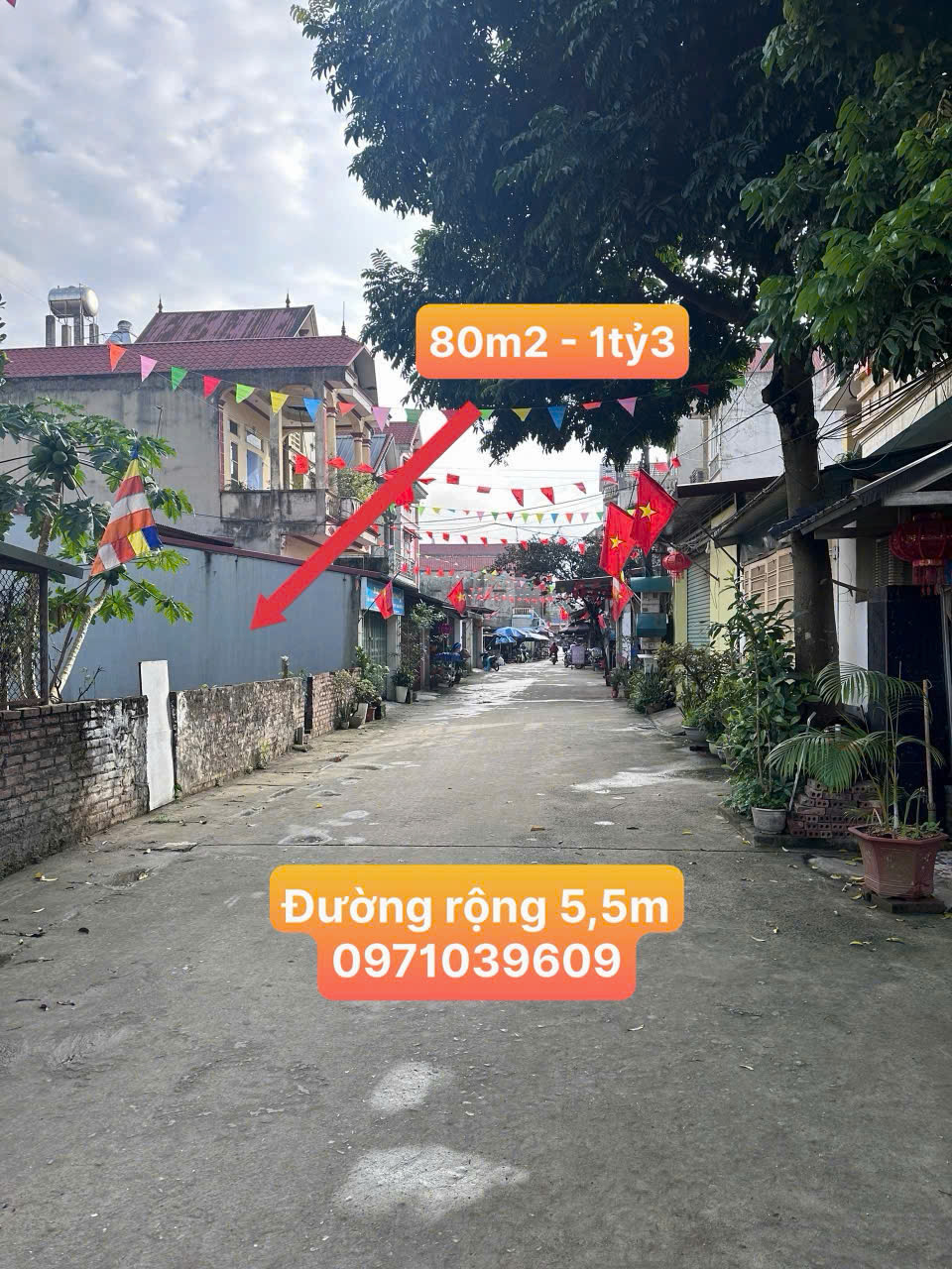 Nhà em đang cần lo việc gia đình nên bán nhanh lô đất Hà Nội