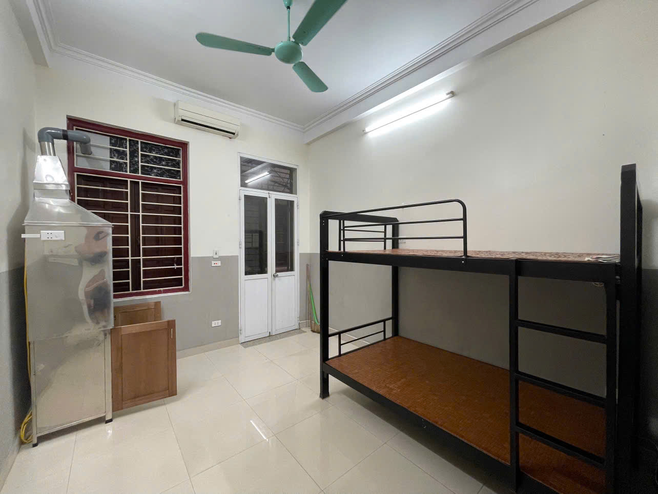 Cho Thuê Nhà Trọ Tầng 1 – Nguyễn Thị Định, Trung Hoà, Cầu Giấy