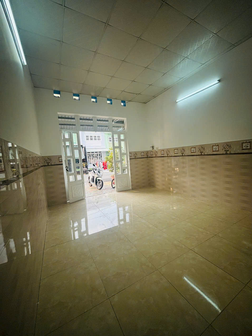 Cần Bán Nhanh Căn Nhà Cấp 3, 2 Phòng Ngủ Tại Khu Đô Thị HappyHome Mỹ Phước 2