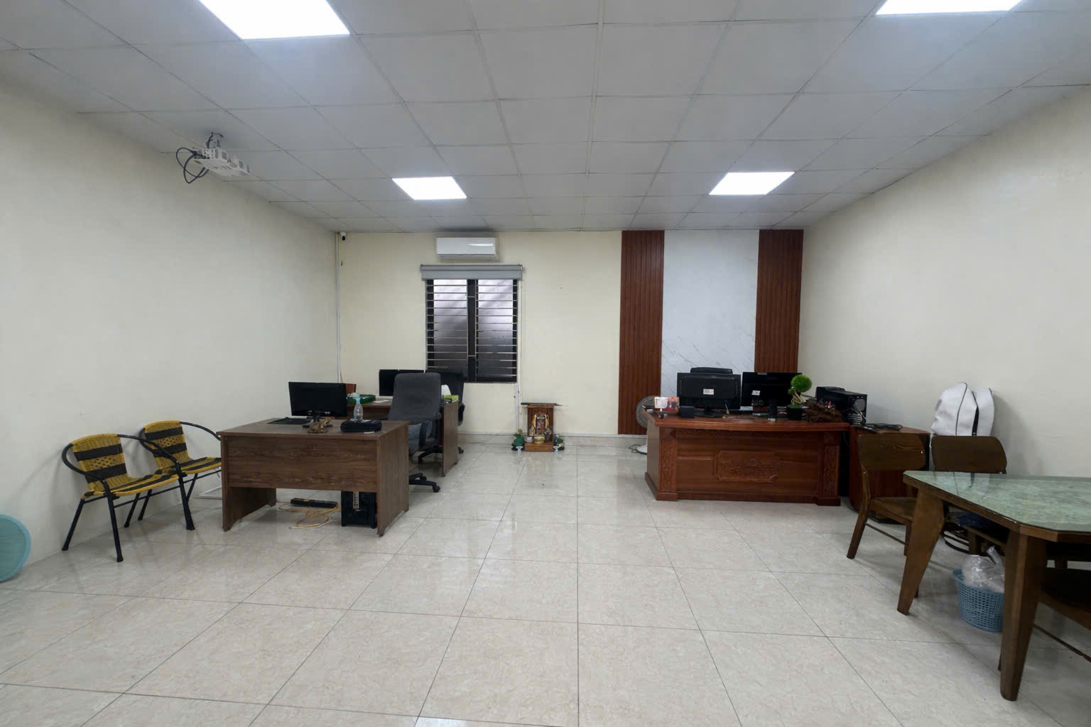 Chính Chủ không dùng hết Cho thuê chung văn phòng giá rẻ lô 8 Lê Hồng Phong,GIÁ CHỈ TỪ 5 TRIỆU