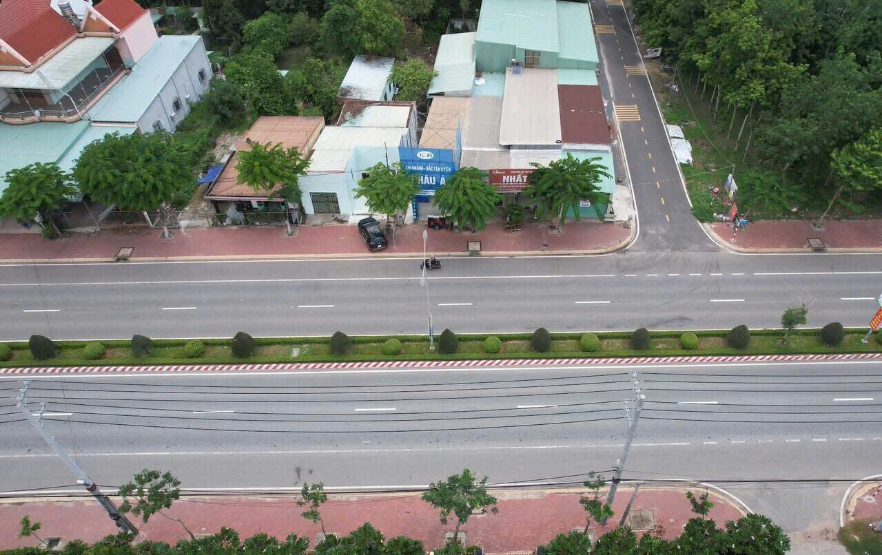 Cho thuê kho, lô góc đường DT746 và Tân Thành 28, Bắc Tân Uyên.