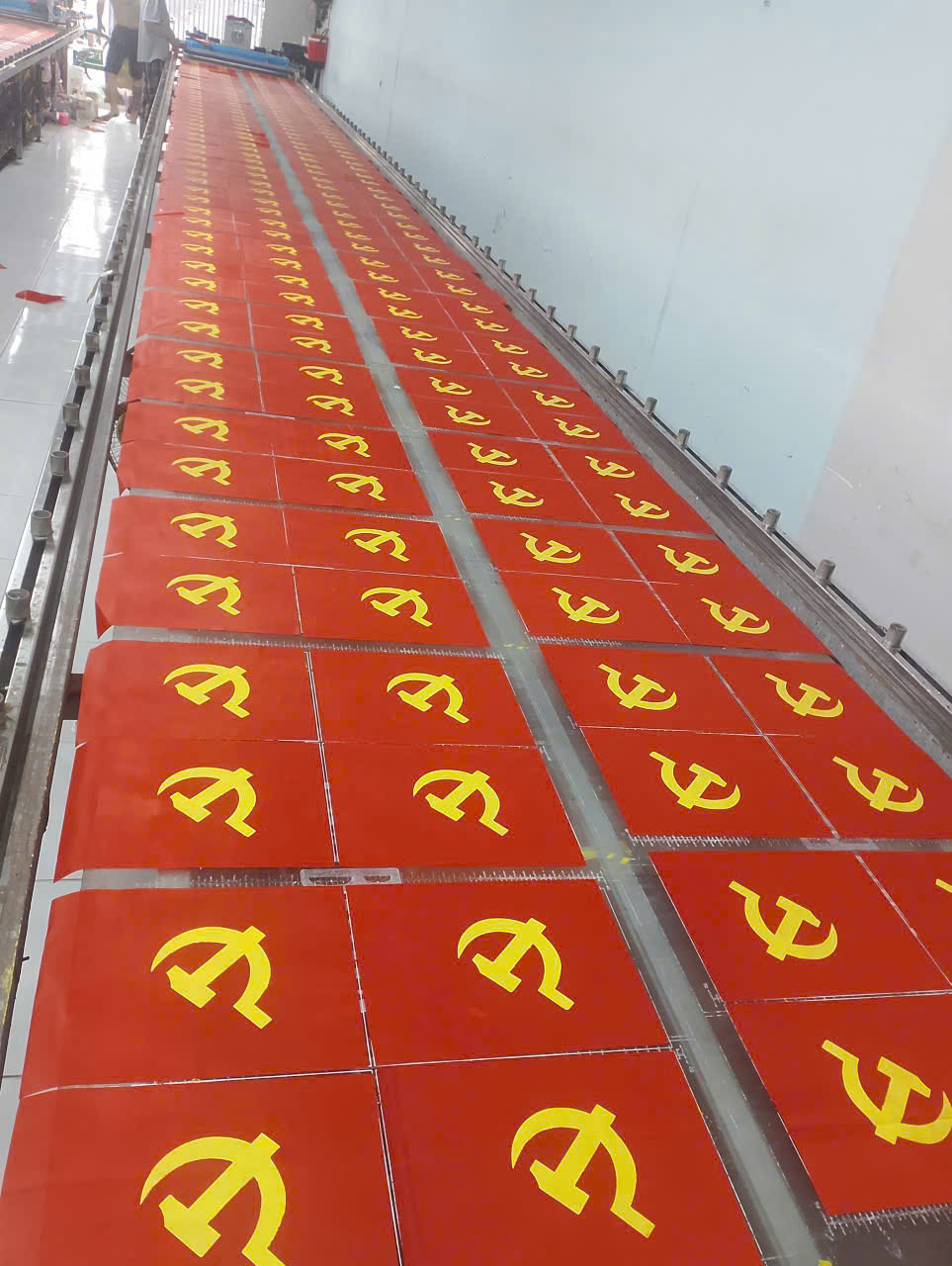 TUYỂN DỤNG PHỤ VIỆC XƯỞNG IN QUẦN ÁO - LÀM VIỆC NHẸ NHÀNG TẠI BÌNH TÂN