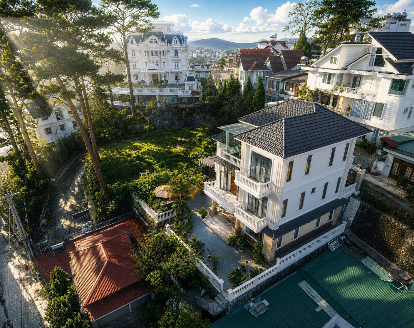 BÁN BIỆT THỰ VIEW ĐỒI HIẾM – 2 MẶT TIỀN HOÀNG HOA THÁM – YÊN THẾ, TRUNG TÂM ĐÀ LẠT