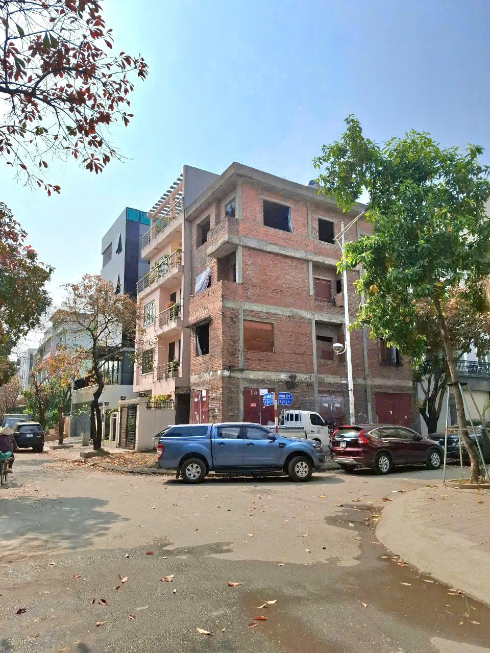 BÁN LK VĂN KHÊ 111M2x5 TẦNG- LÔ GÓC 2 MẶT TIỀN RỘNG- TRƯỚC NHÀ CONTENER ĐUA- KD CAFE, VP, KS.