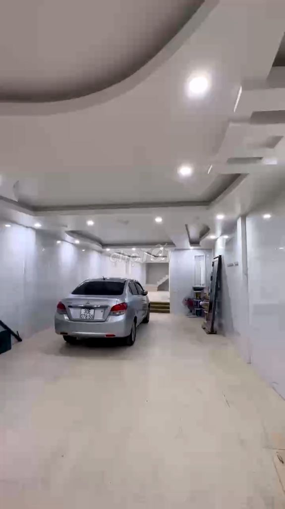 Cho Thuê Văn Phòng 100m2 mặt sàn Trung tâm Thái Hà