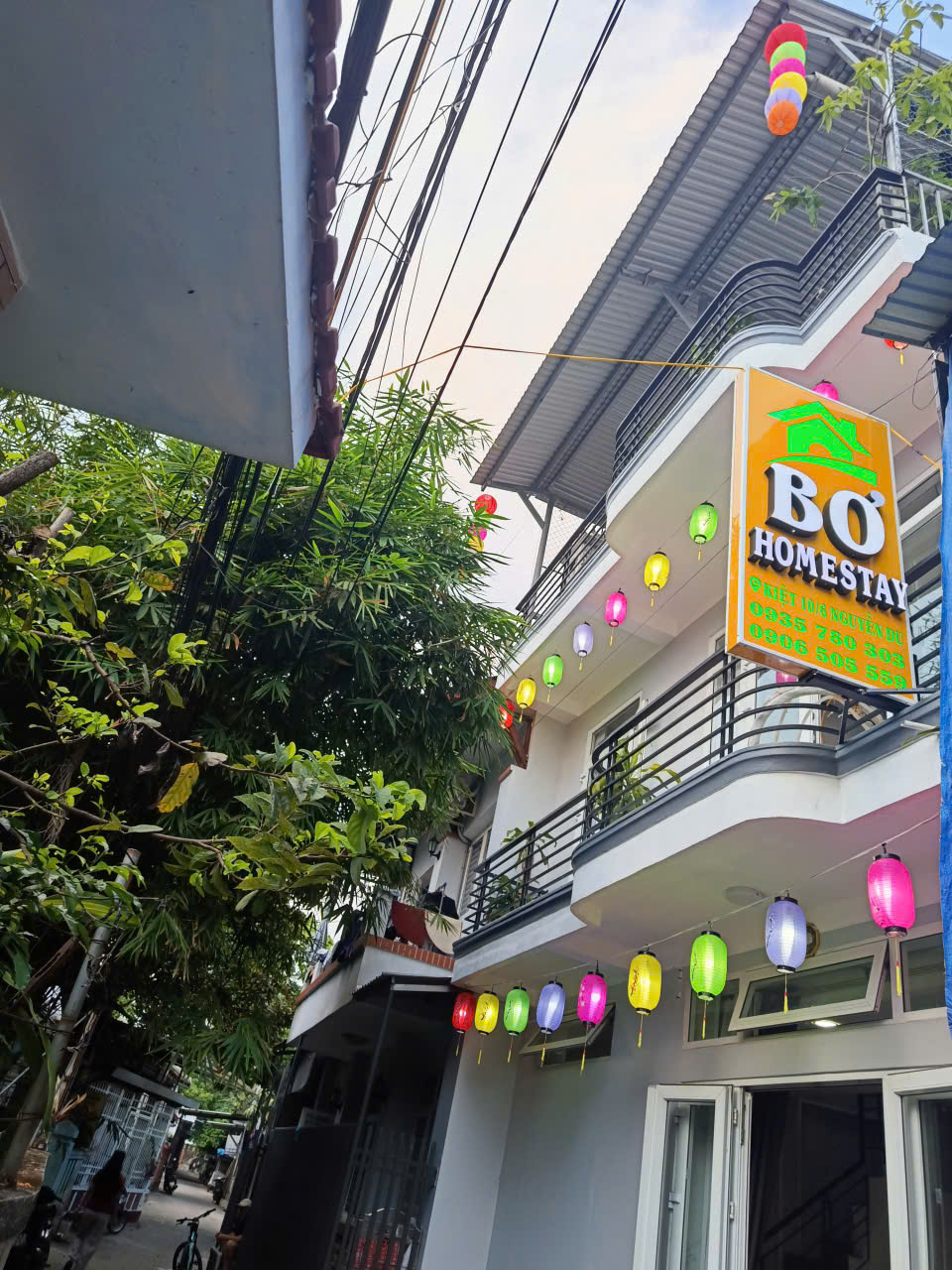 BÁN NHÀ 2 TẦNG + SÂN THƯỢNG – TRUNG TÂM TP. HUẾ