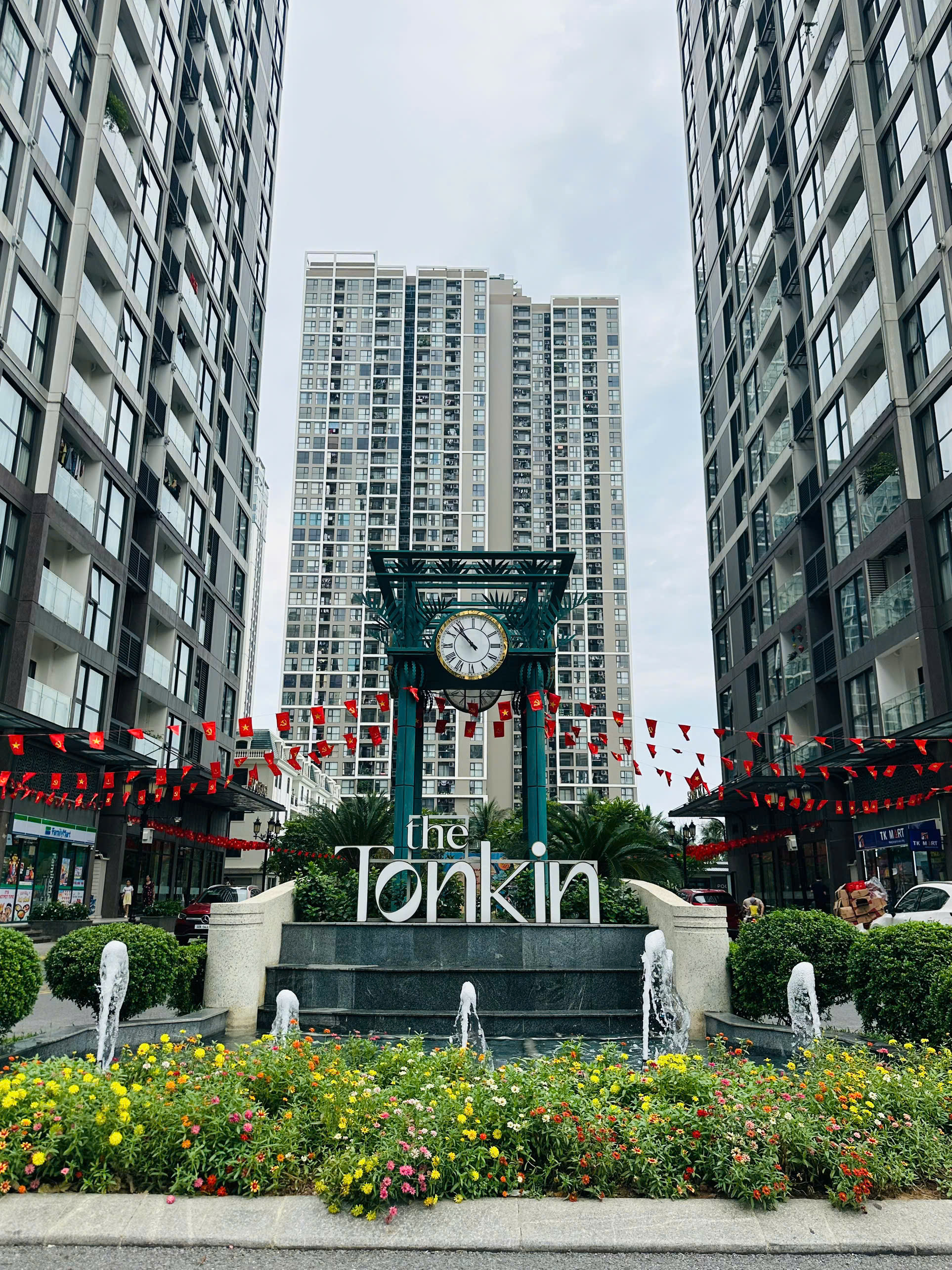 CĂN 2PN TK1 – VINHOMES SMART CITY | FULL NỘI THẤT | SẴN SỔ ĐỎ | GIÁ 6 TỶ