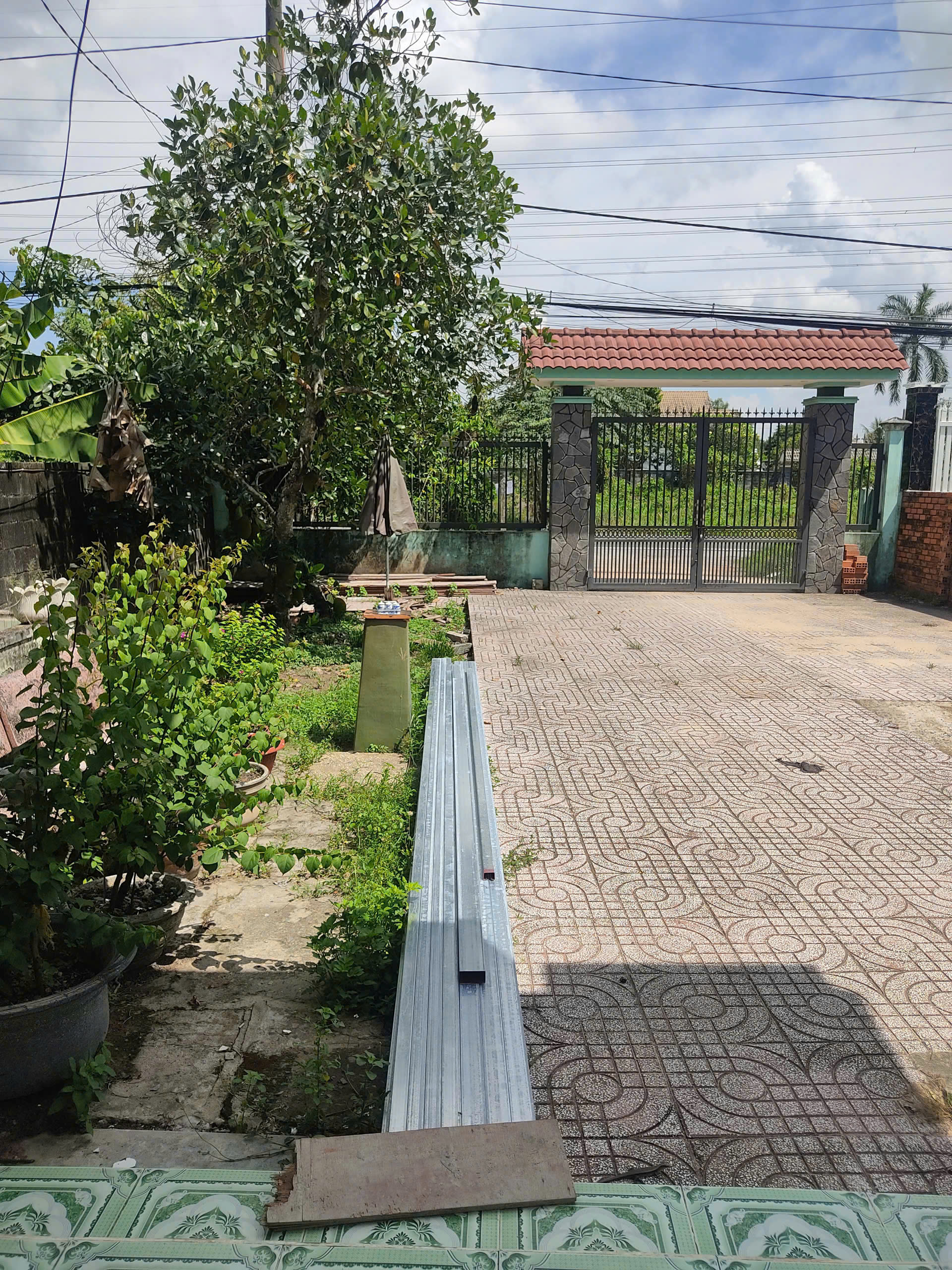 Cho thuê nhà nguyên căn rộng rãi, tiện nghi – Mặt tiền đường Nguyễn Thị Rành, Củ Chi