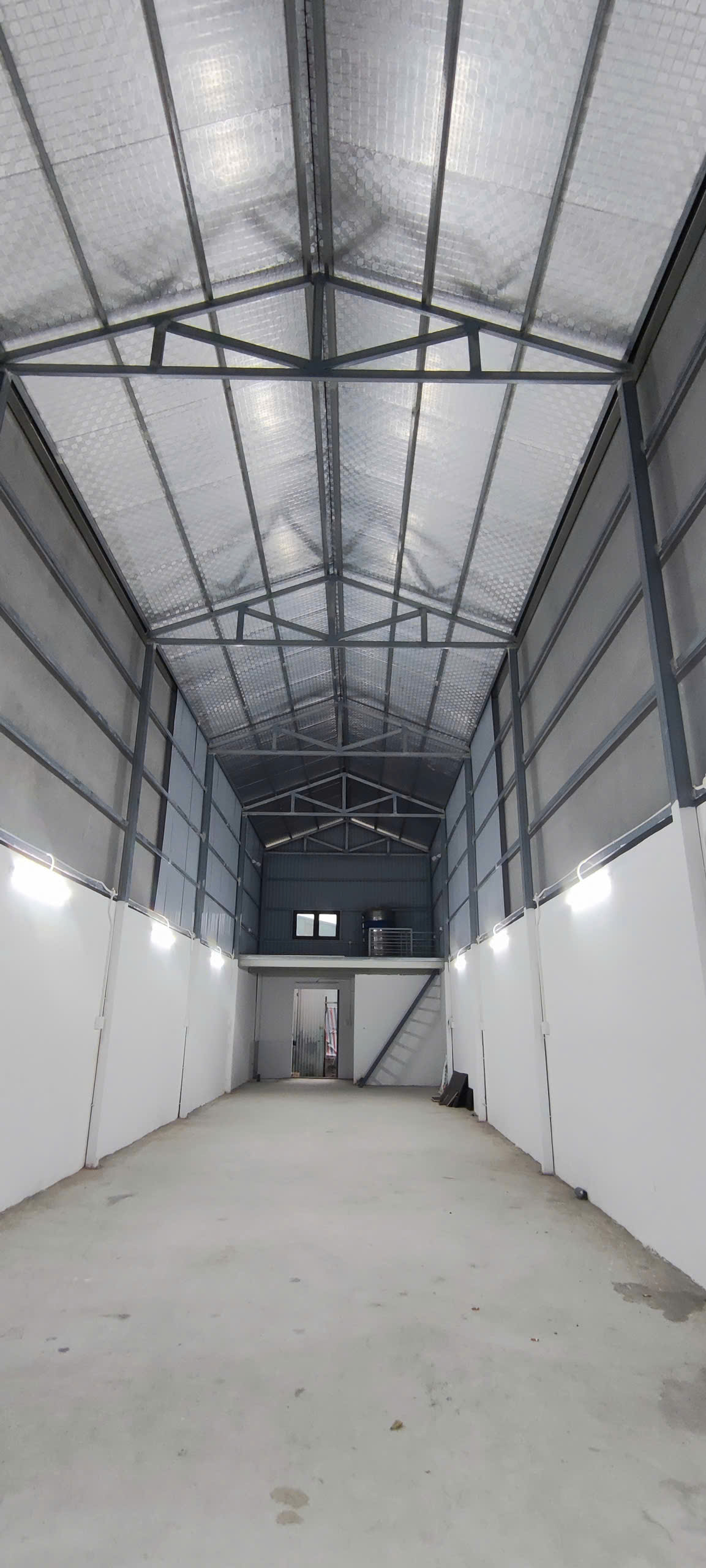 Cho thuê nhà xưởng mới đẹp 100m² tại Đông Mỹ, Thanh Trì – Ô tô lớn vào tận nơi