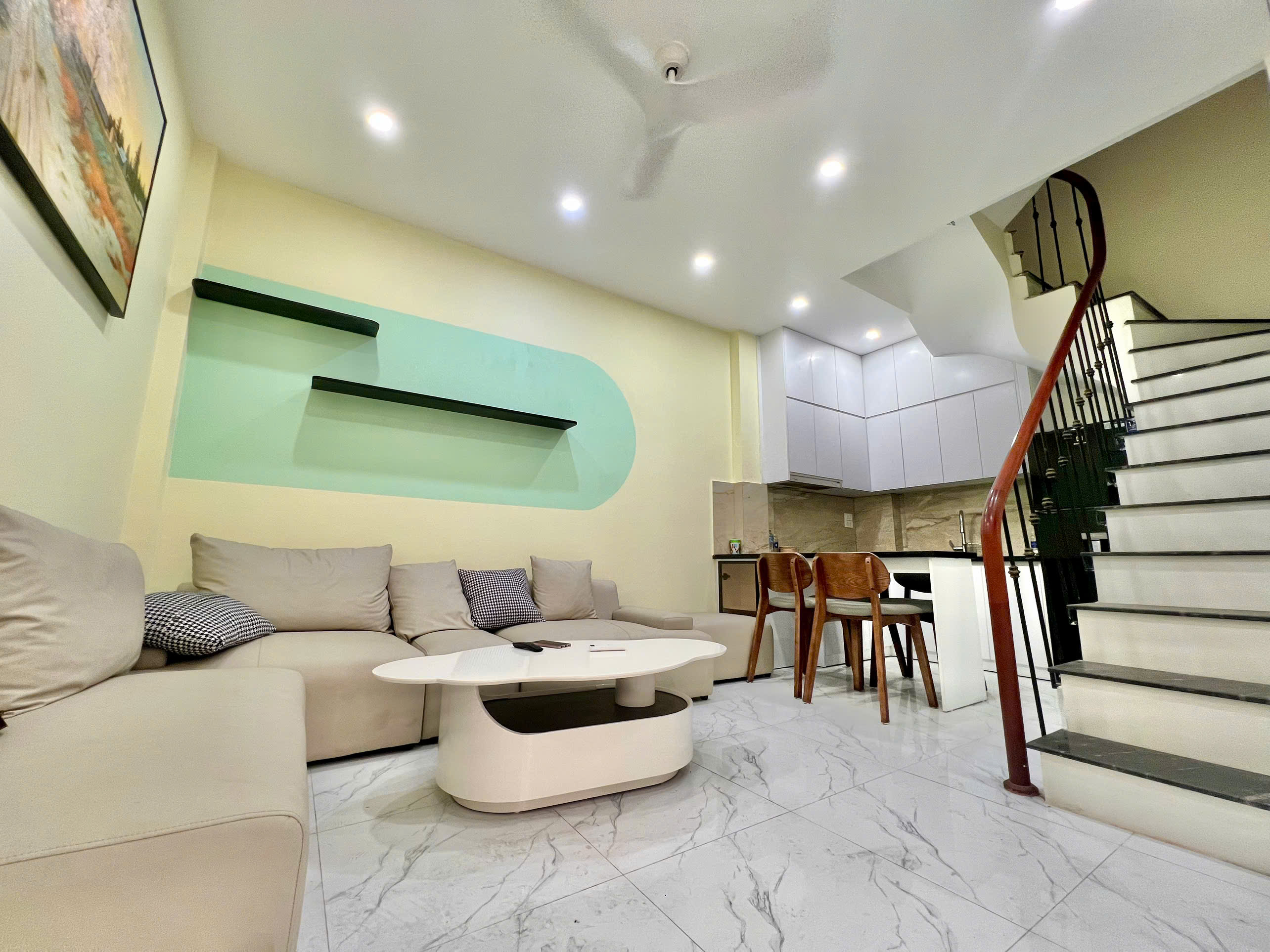 BÁN NHÀ 4 TẦNG 1 TUM TRƯƠNG ĐỊNH – ĐẸP, CHẮC CHẮN, Ô TÔ ĐỖ CỬA