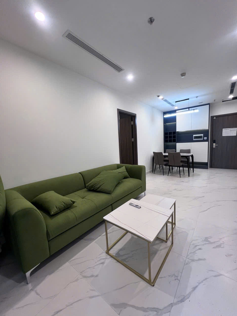 CHO THUÊ CĂN HỘ 2 PHÒNG NGỦ FULL NỘI THẤT TẠI VINHOMES GRAND PARK – GIÁ CHỈ 12 TRIỆU/THÁNG