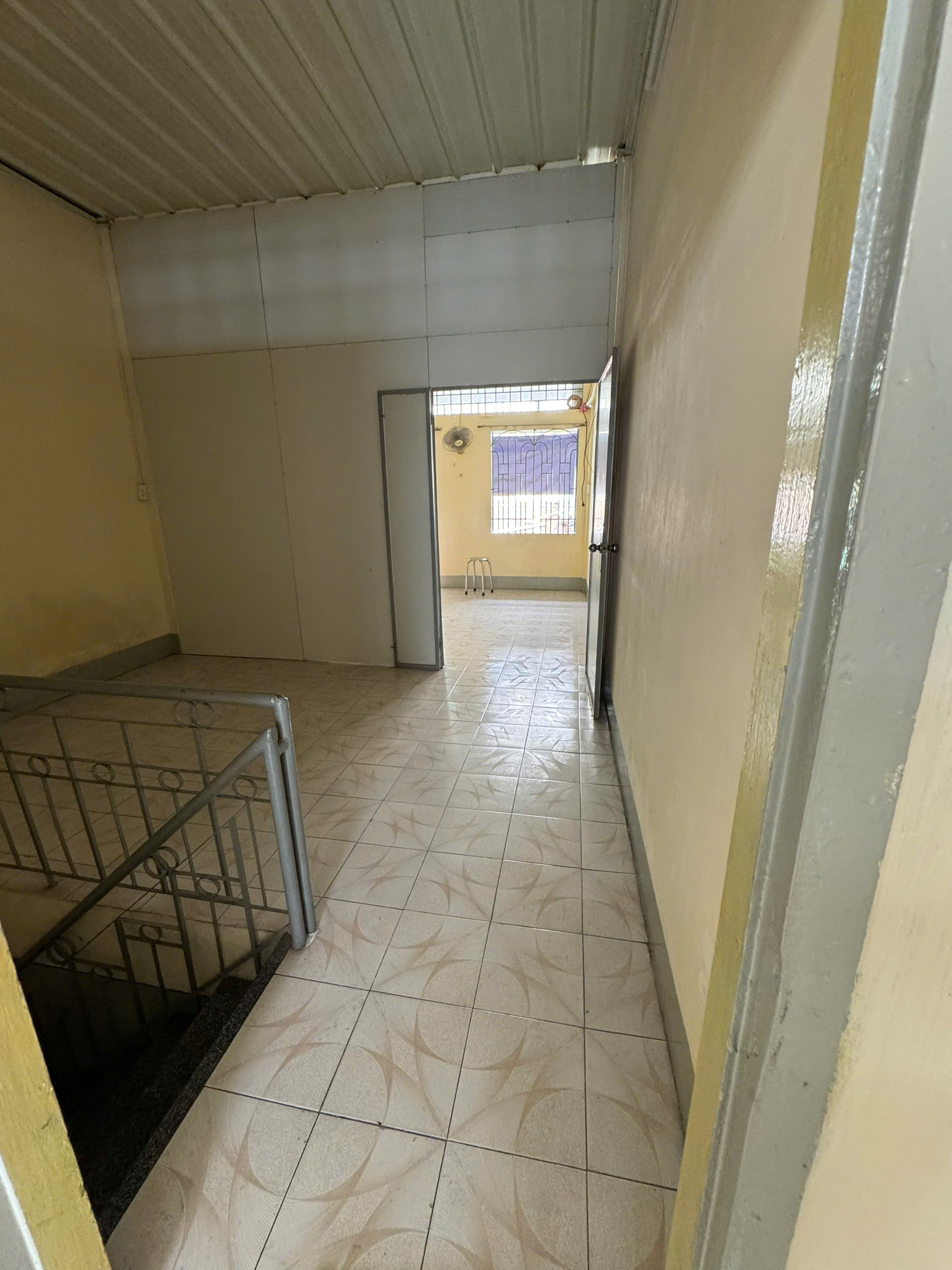 CHO THUÊ NGUYÊN LẦU 1 – HẺM VẠN KIẾP, BÌNH THẠNH