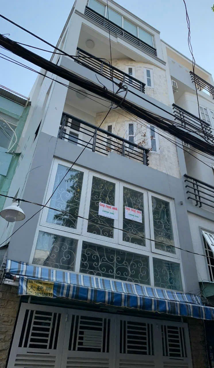 SHARE NGUYÊN TẦNG 2PN 1WC TRONG NHÀ MỚI NGUYÊN CĂN