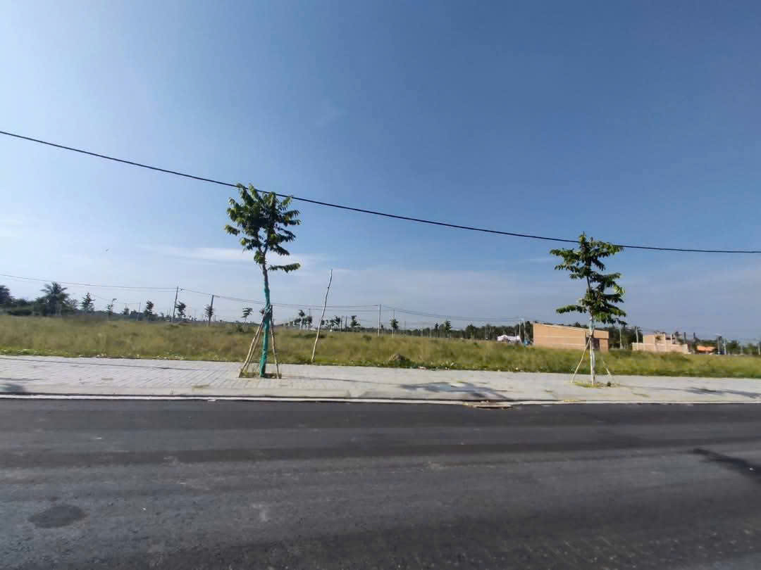 RA NỀN TÁI ĐỊNH CƯ – KHU CÔNG NGHIỆP PHÚ THUẬN – BÌNH ĐẠI, BẾN TRE