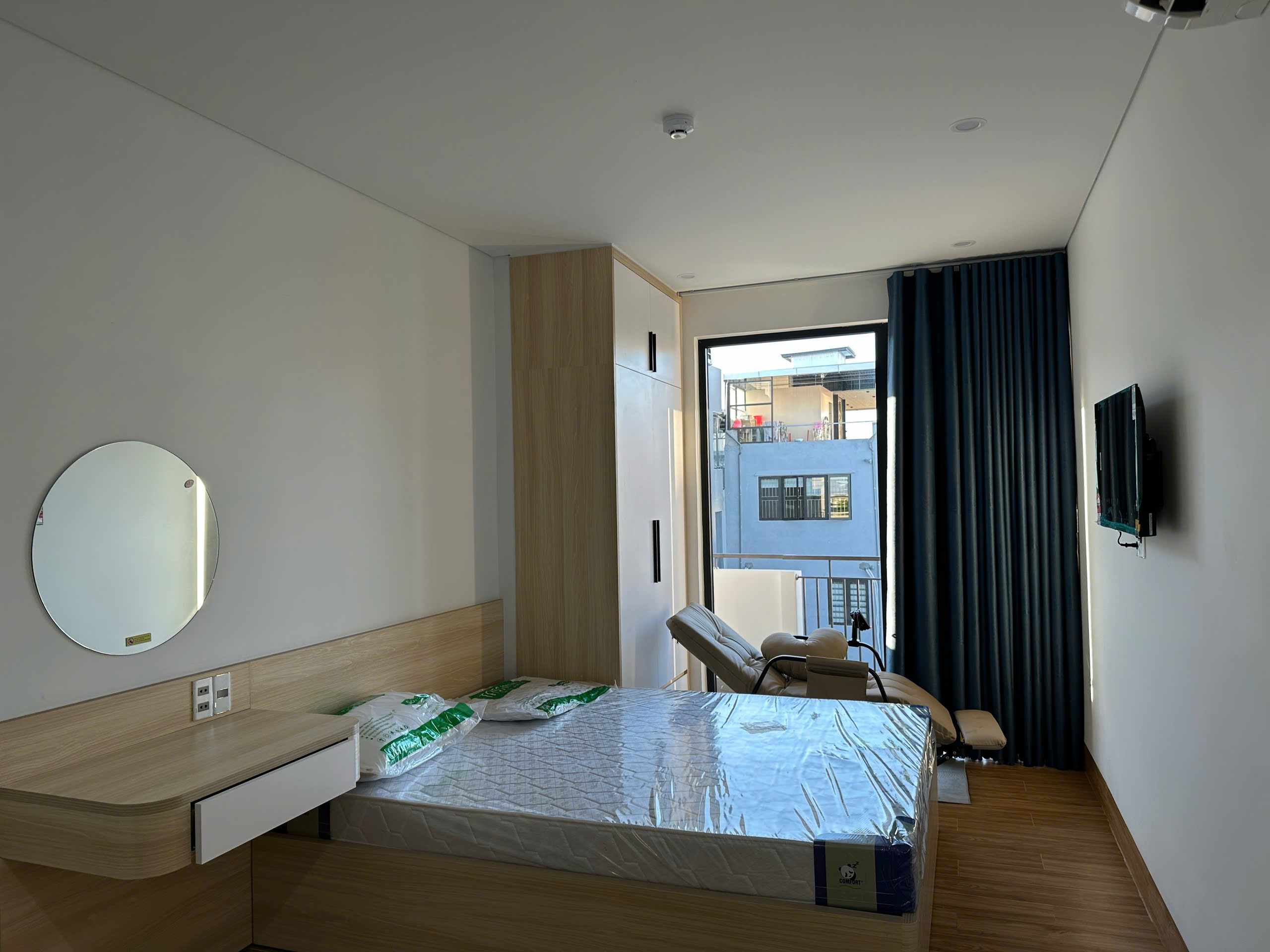 Cho thuê căn hộ The Ló Apartment – studio trống tầng 2 và tầng 4