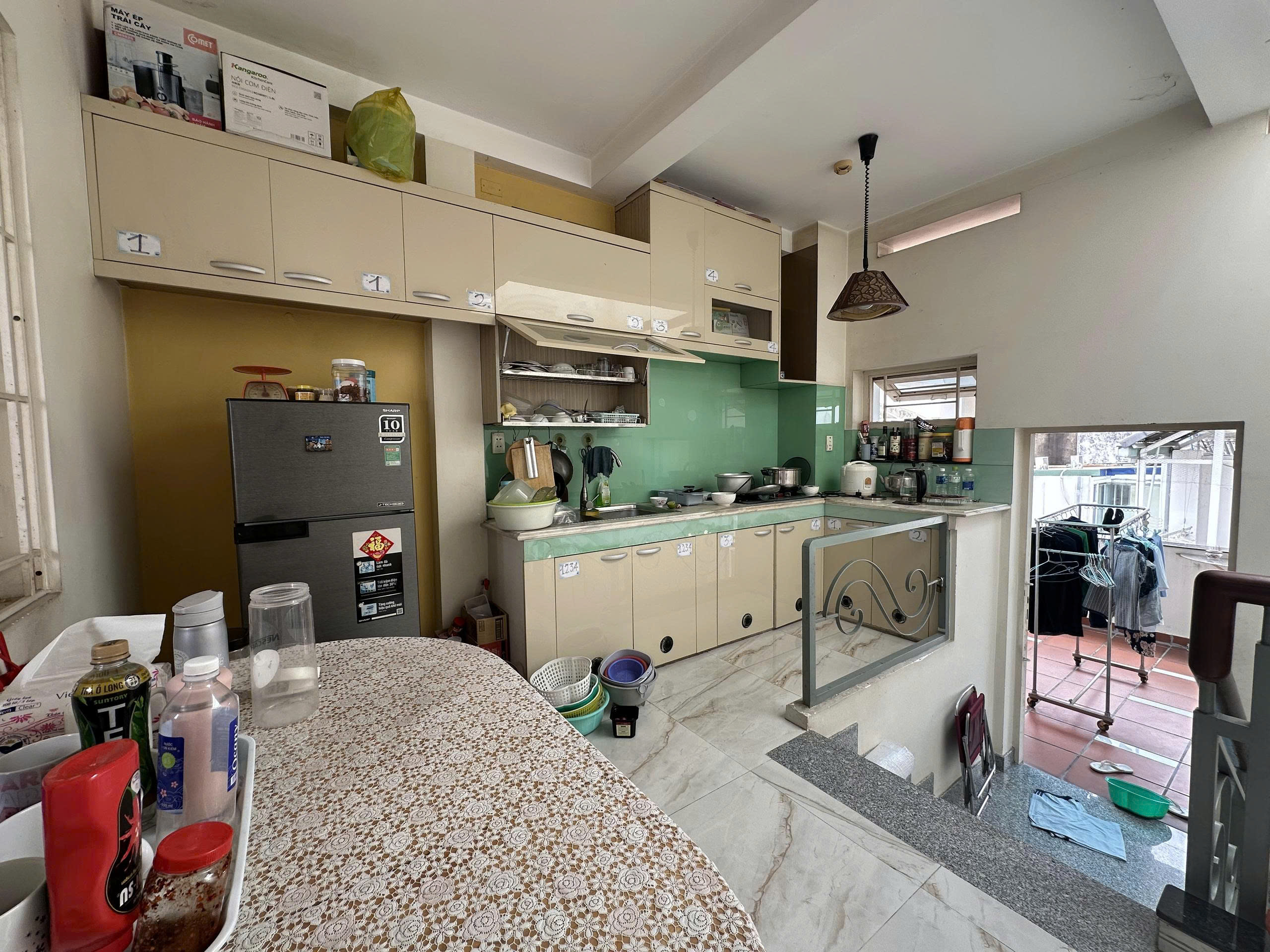 PHÒNG CÓ SẴN- MÁY LẠNH - FULL NT - SẠCH SẼ - NGÃ TƯ PHÚ NHUẬN - NGUYỄN KIỆM