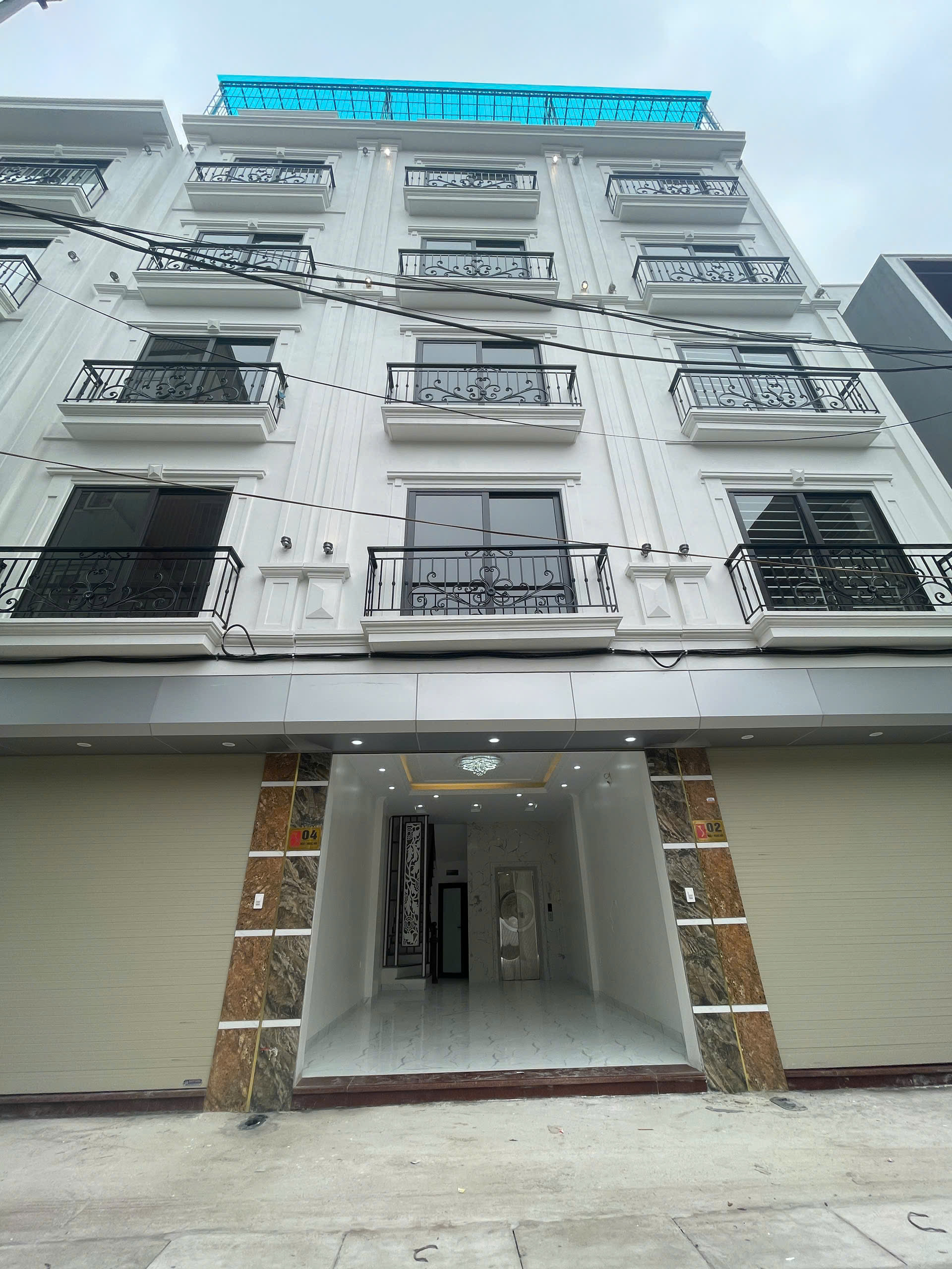 BÁN NHÀ MỚI XÂY TẠI NGỌC HỒI – 5 TẦNG – Ô TÔ VÀO TẬN NHÀ – GIÁ 7.4 TỶ