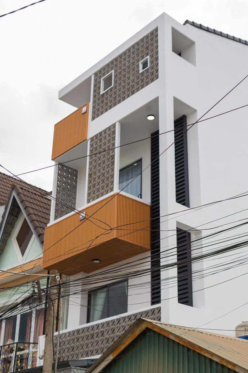 ►  CHÍNH CHỦ BÁN NHÀ 5 TẦNG CÓ SÂN Ô TÔ – TRUNG TÂM ĐÀ LẠT – GIÁ 16,5 TỶ