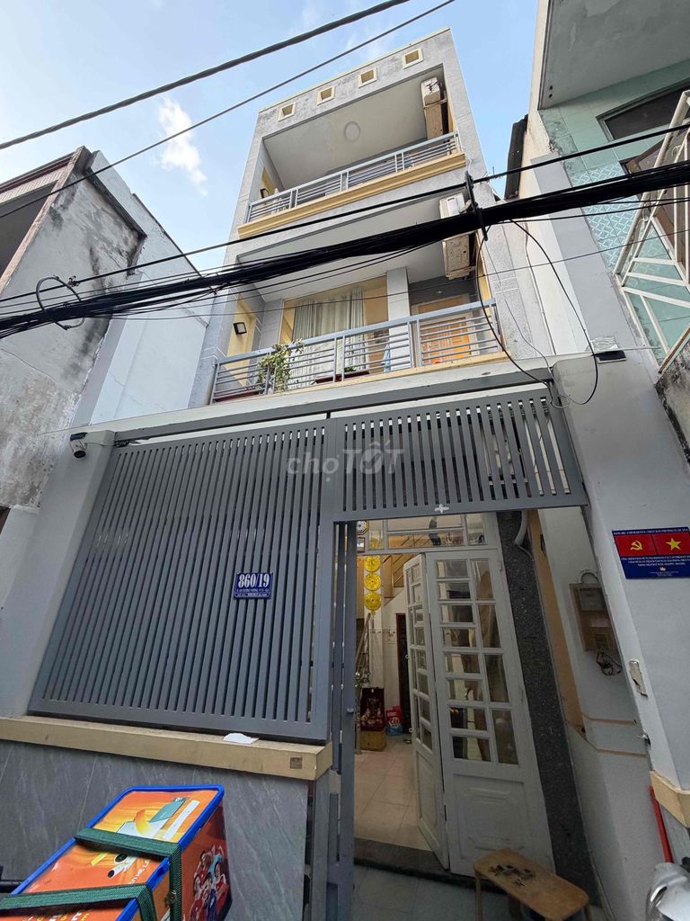 BÁN NHÀ 1 TRỆT 2 LẦU – QUẬN 6, NỘI THẤT ĐẦY ĐỦ