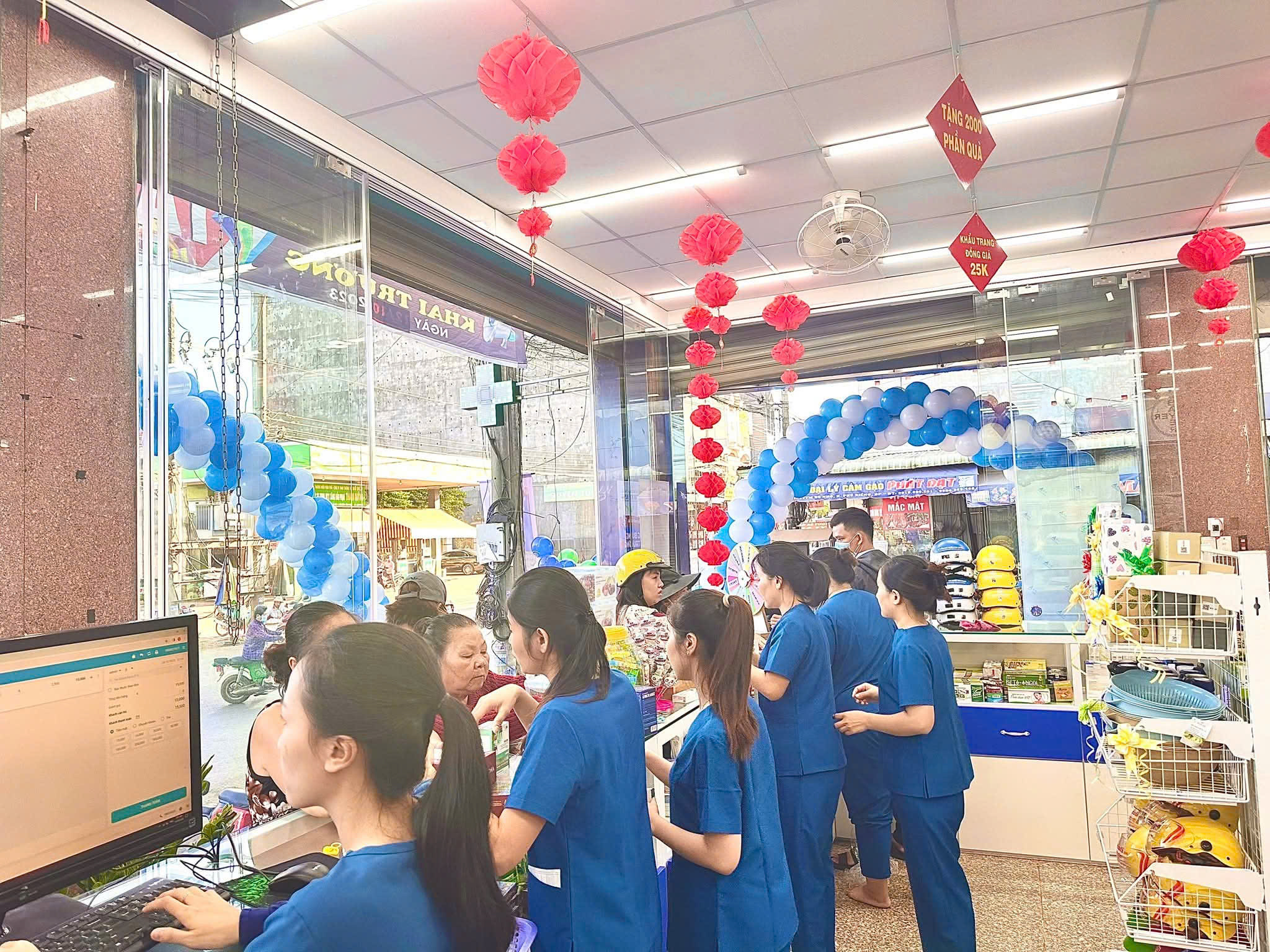 ♦ TUYỂN NHÂN VIÊN BÁN THUỐC TẠI BÌNH PHƯỜC: