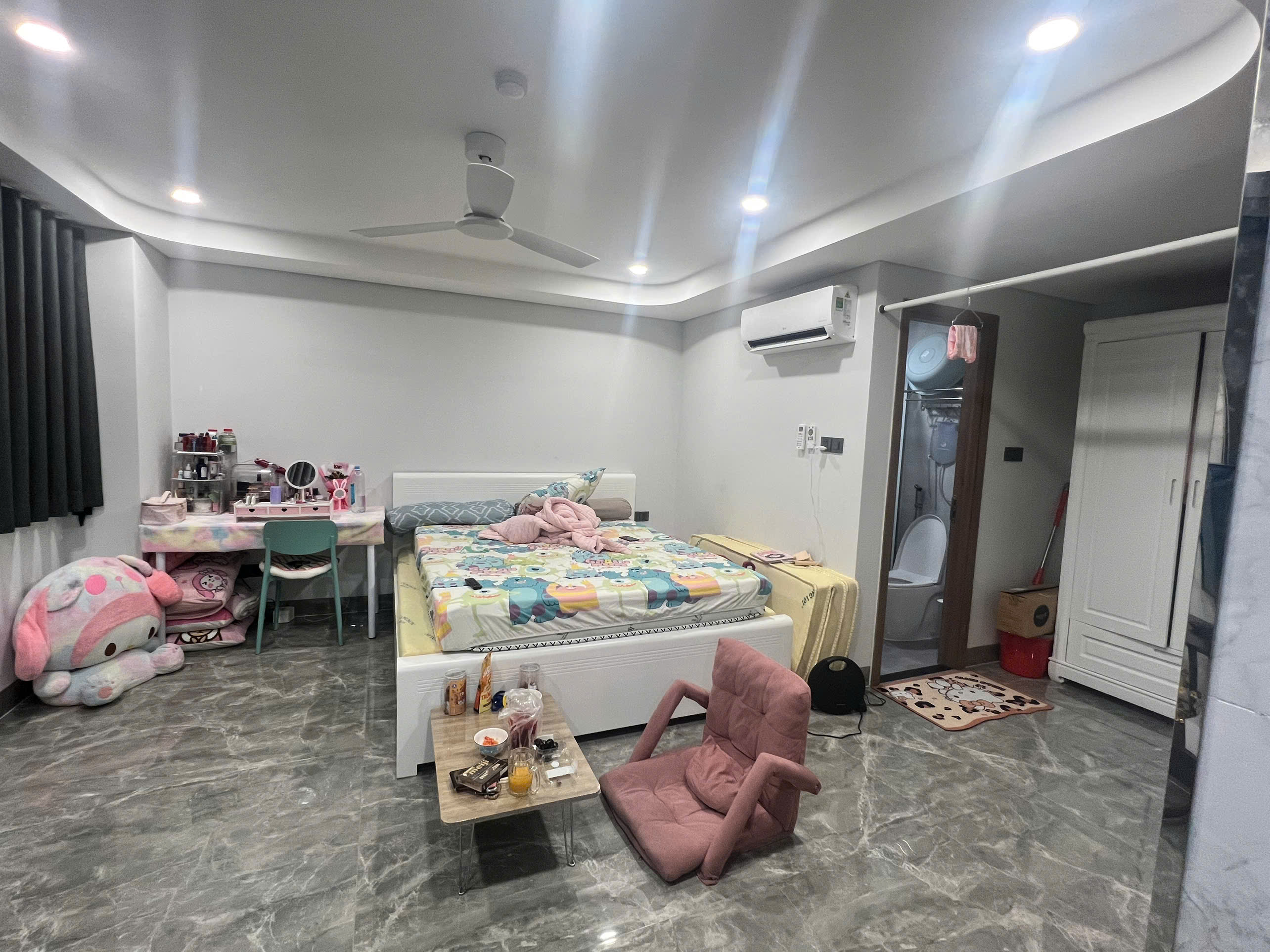 Mình cần nhượng lại phòng tách bếp, cuối tháng trống phòng