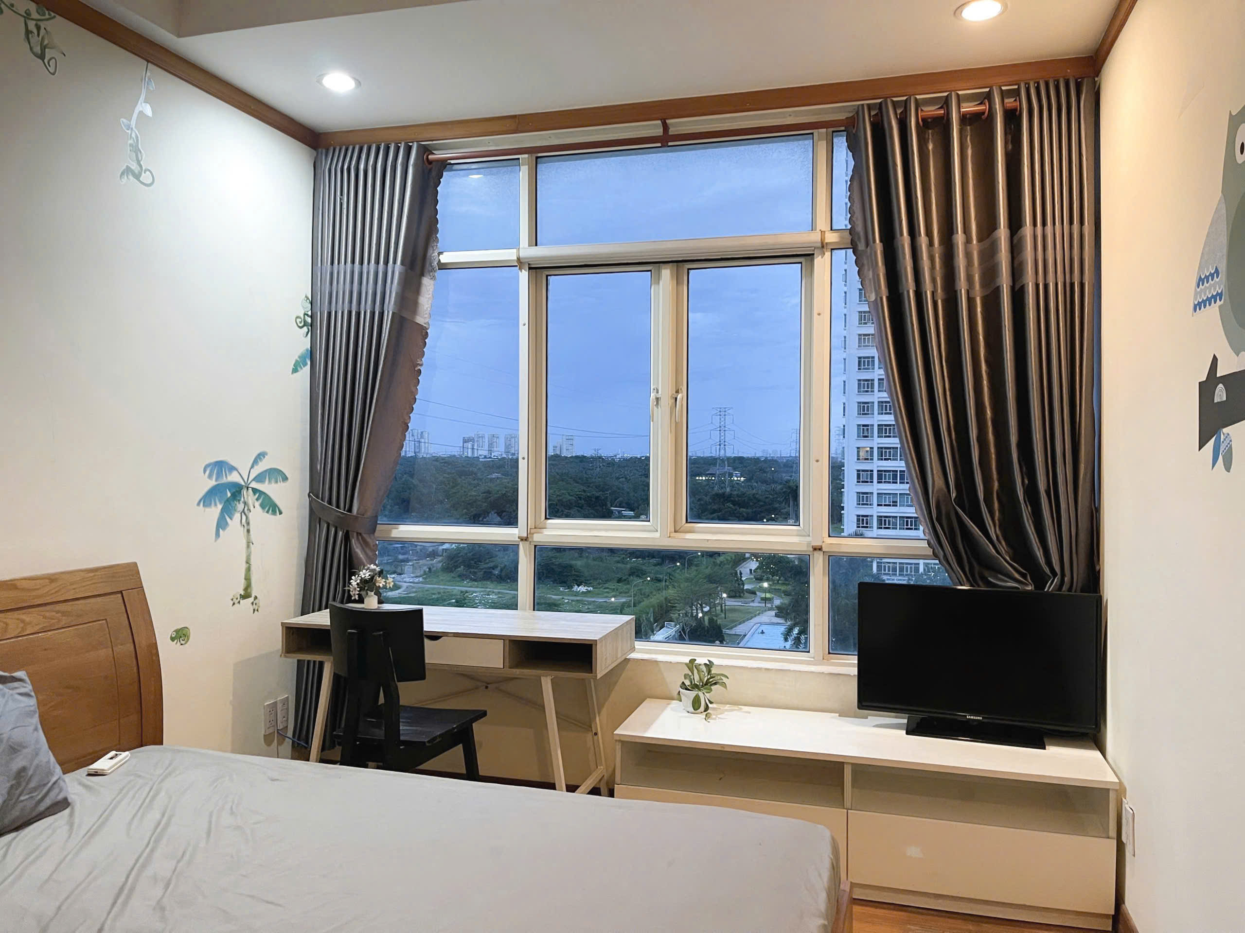 Cần tìm bạn pass phòng chung cư Phú Hoàng Anh đường Nguyễn Hữu Thọ