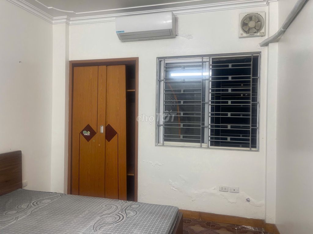 CHÍNH CHỦ CHO THUÊ CĂN HỘ RỘNG 140m² – 120 HOÀNG QUỐC VIỆT