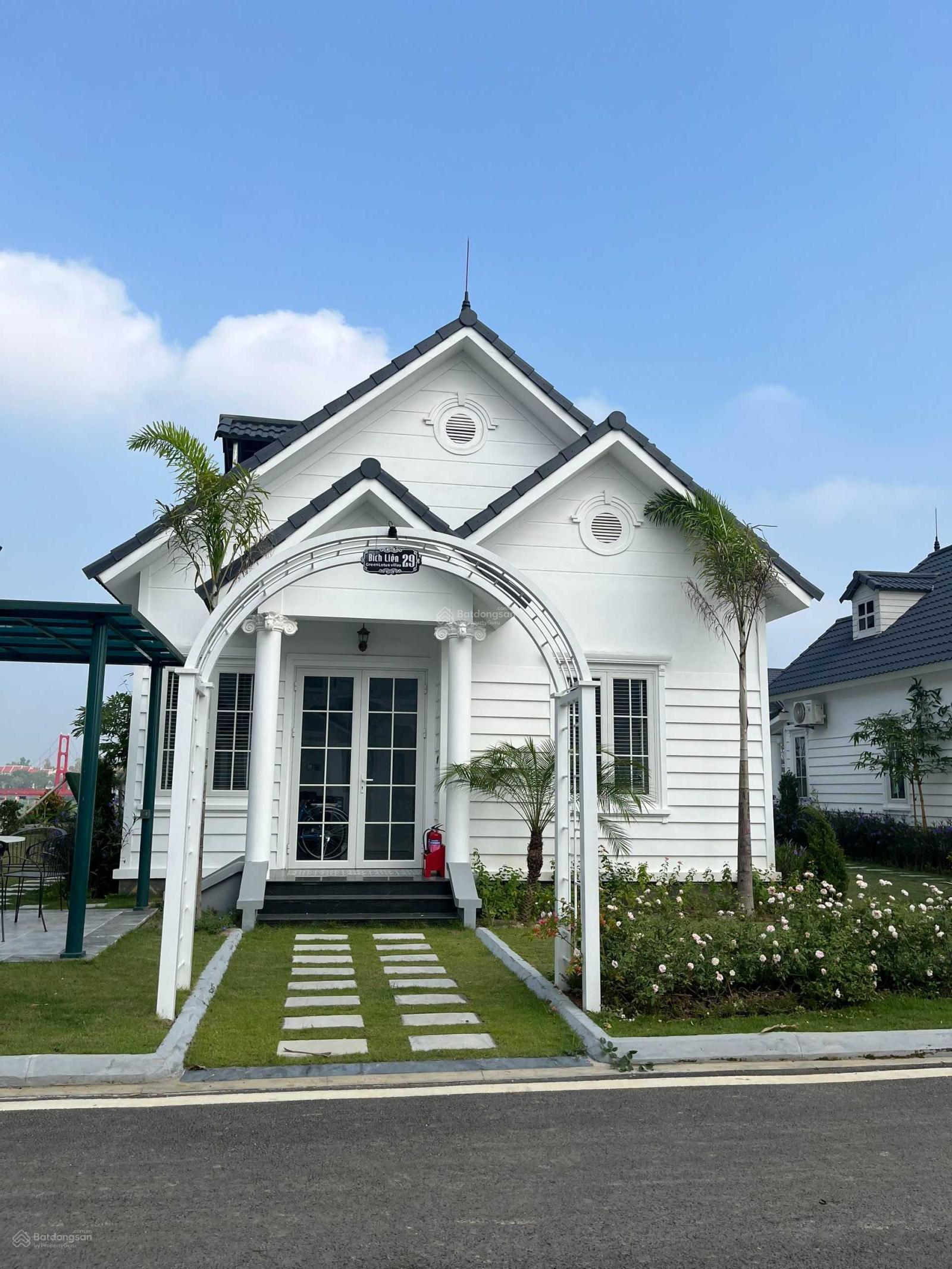 Suất ngoại giao vip dự án Vườn Vua! Biệt thự view 2 mặt hồ sen giá 4,3tỷ full nội thất 5*, Xã Đồng Trung, Thanh Thủy, Phú Thọ