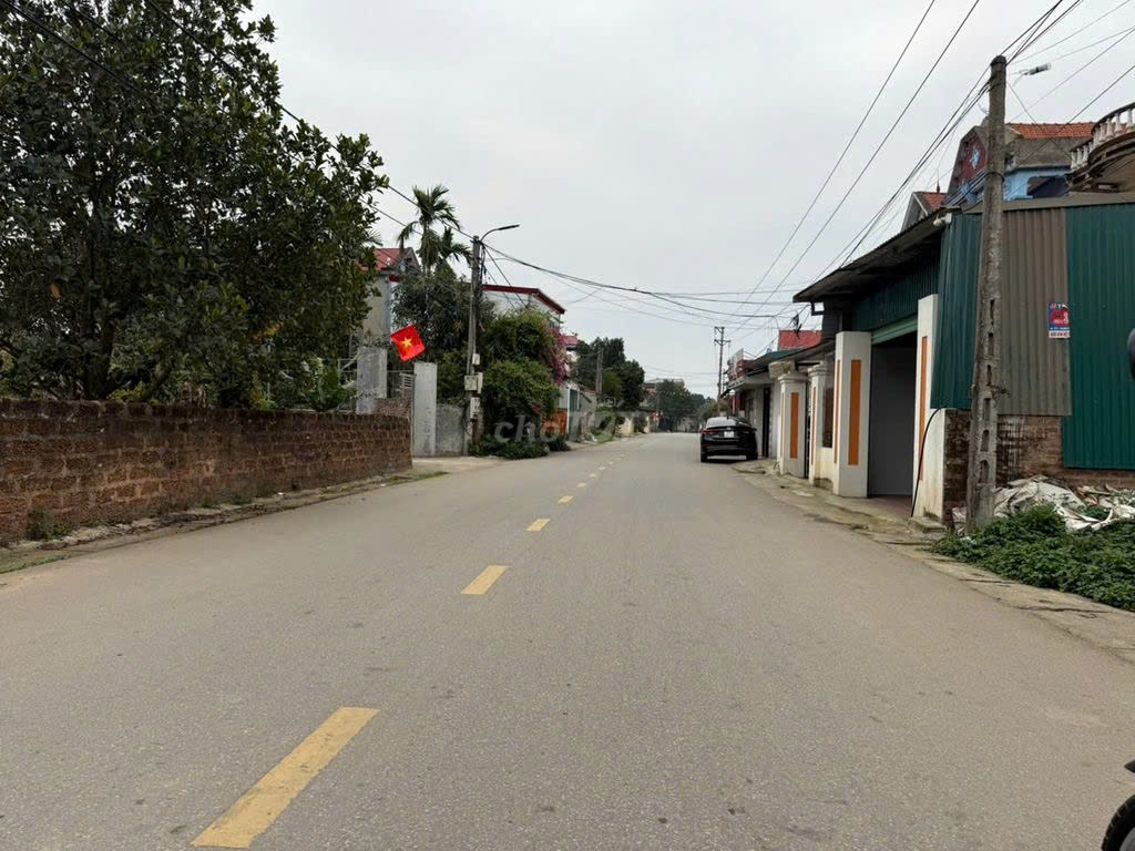Chính chủ bán mảnh đất gần hồ Đại Lải, giá tốt