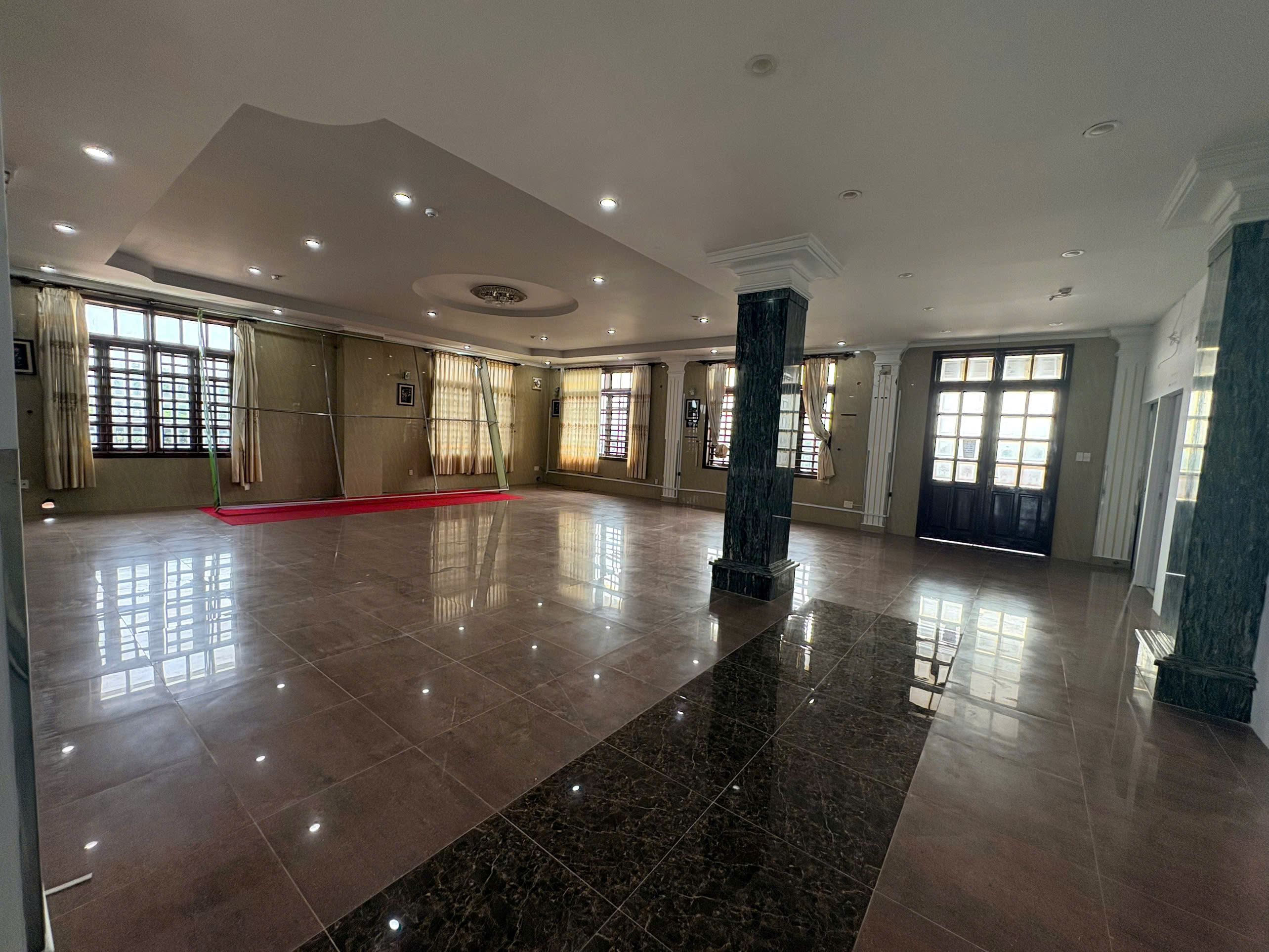 CHO THUÊ MẶT BẰNG TẦNG 5 RỘNG 150M² – TRUNG TÂM TP. THỦ DẦU MỘT
