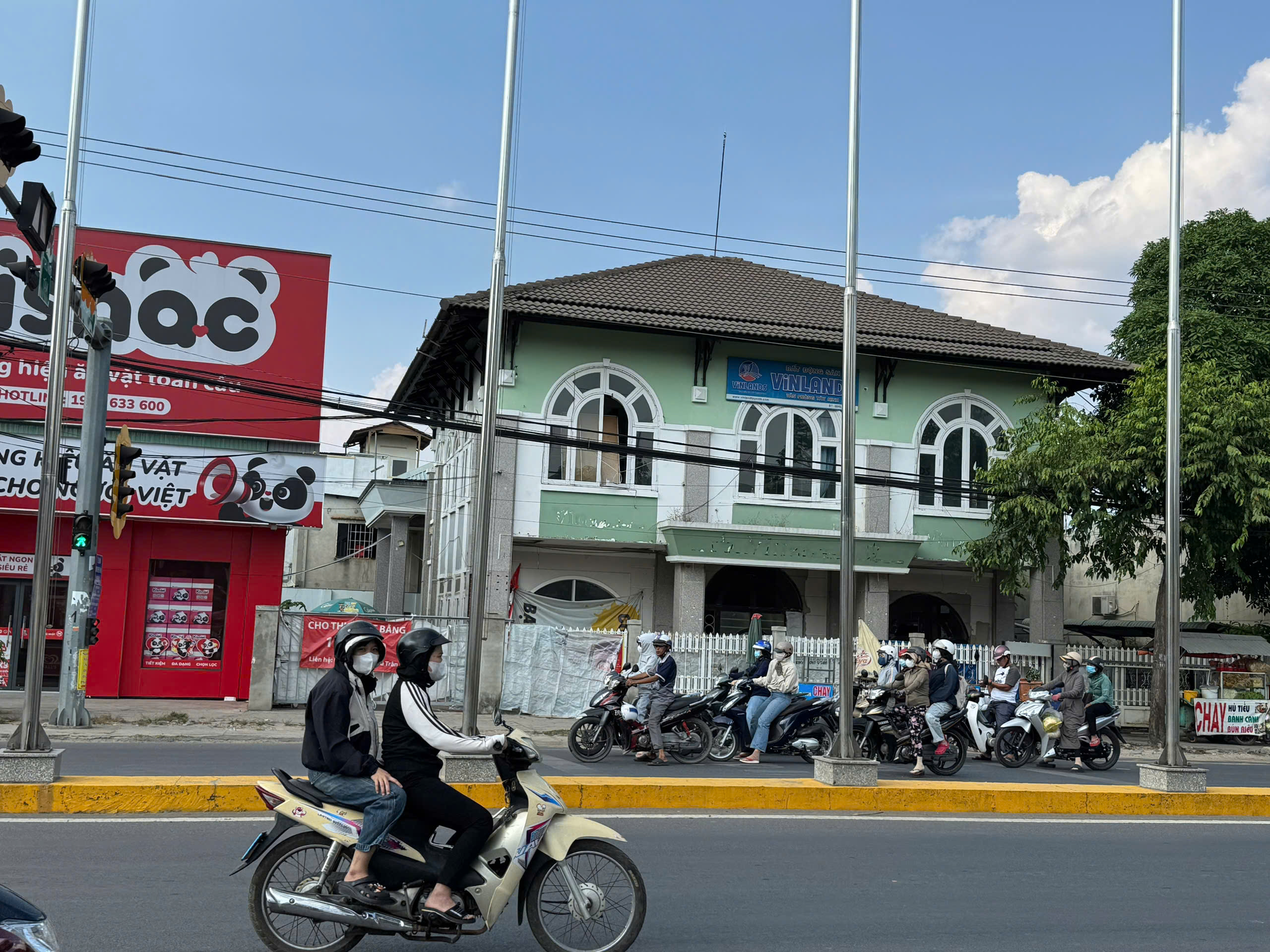 CHO THUÊ MẶT BẰNG KINH DOANH TRUNG TÂM TÂY NINH – VỊ TRÍ ĐẮC ĐỊA ĐỐI DIỆN TÒA THÁNH