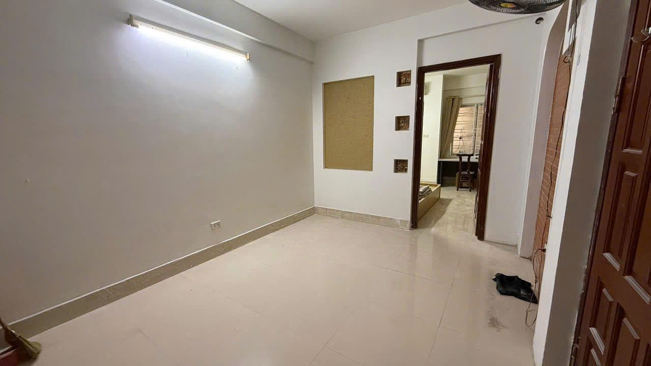 CHO THUÊ CĂN HỘ CCMN 35M² CÓ BAN CÔNG – ĐƯỜNG LÁNG, ĐỐNG ĐA – 5 TRIỆU/THÁNG