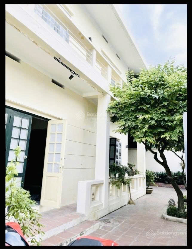 BÁN BIỆT THỰ INDOCHINE TẠI XÓM TÂY, QUỐC OAI, HÀ NỘI, 36 TRIỆU VND, 200.1 M2, VIEW NÚI THẦY